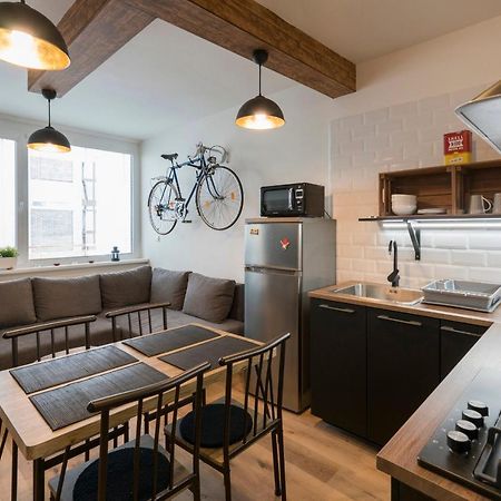 Stylish Centrally Located 1Br Apartment With Parking Bratislava Buitenkant foto