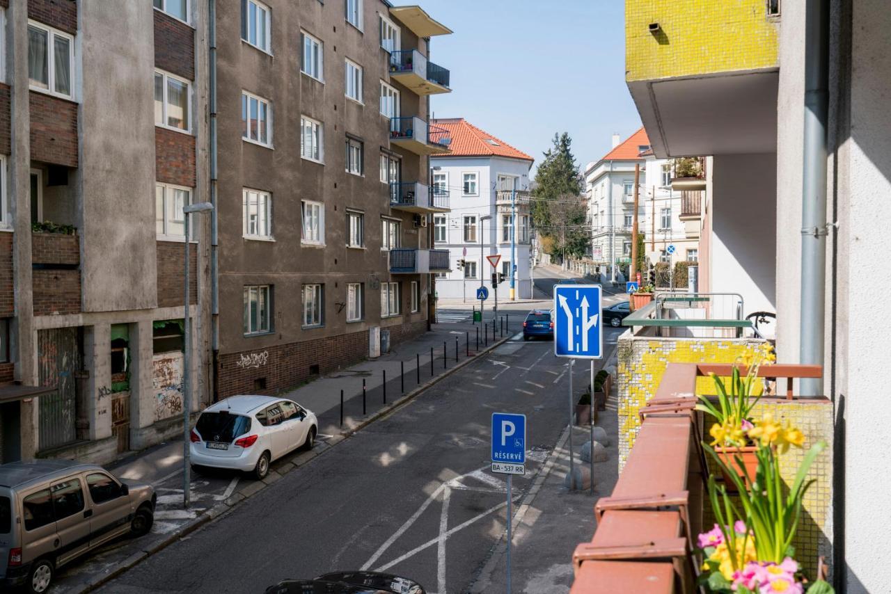 Stylish Centrally Located 1Br Apartment With Parking Bratislava Buitenkant foto