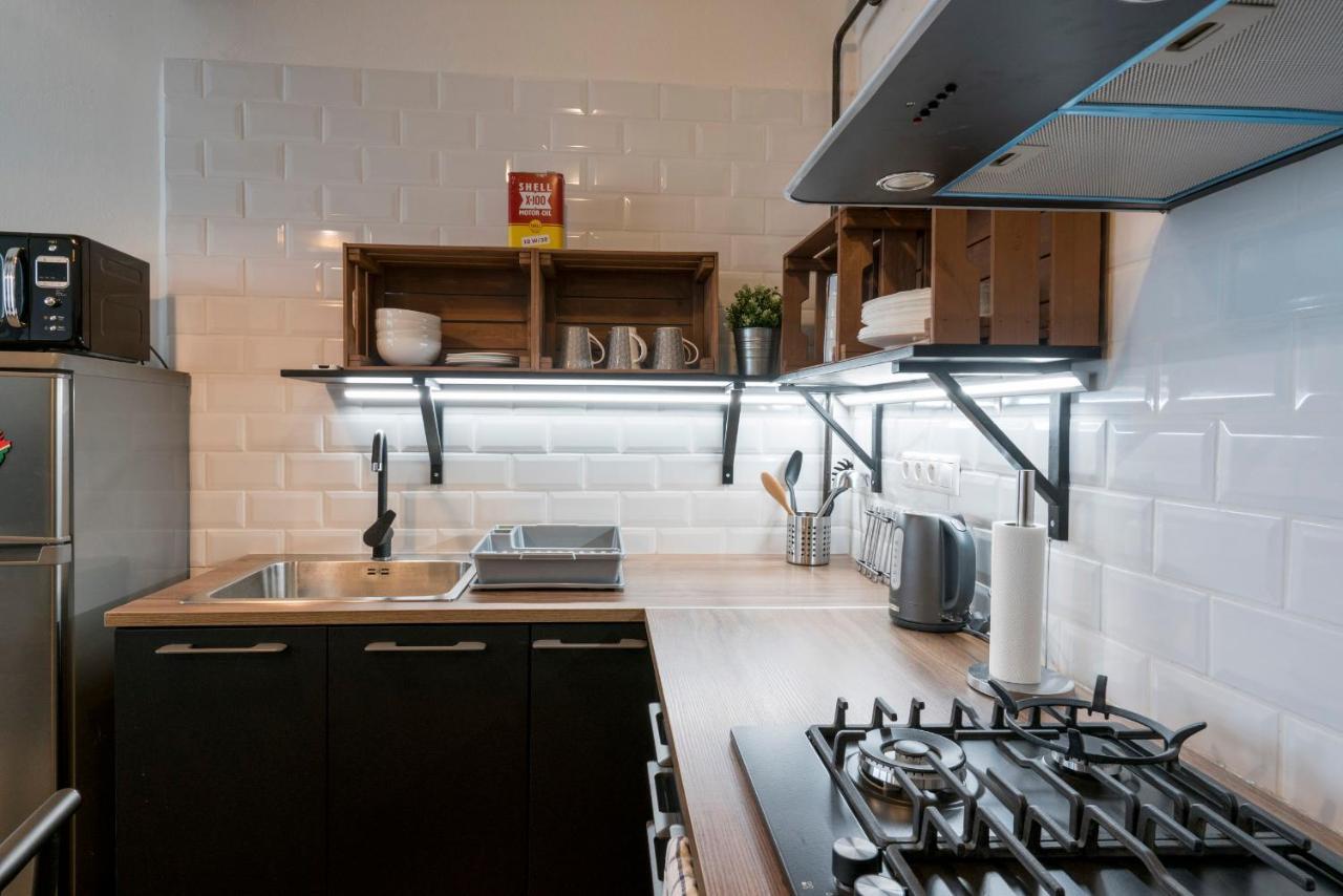 Stylish Centrally Located 1Br Apartment With Parking Bratislava Buitenkant foto