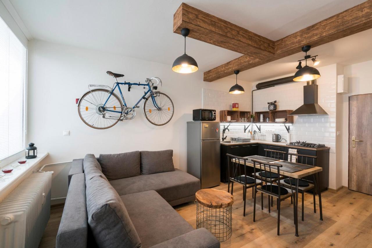 Stylish Centrally Located 1Br Apartment With Parking Bratislava Buitenkant foto